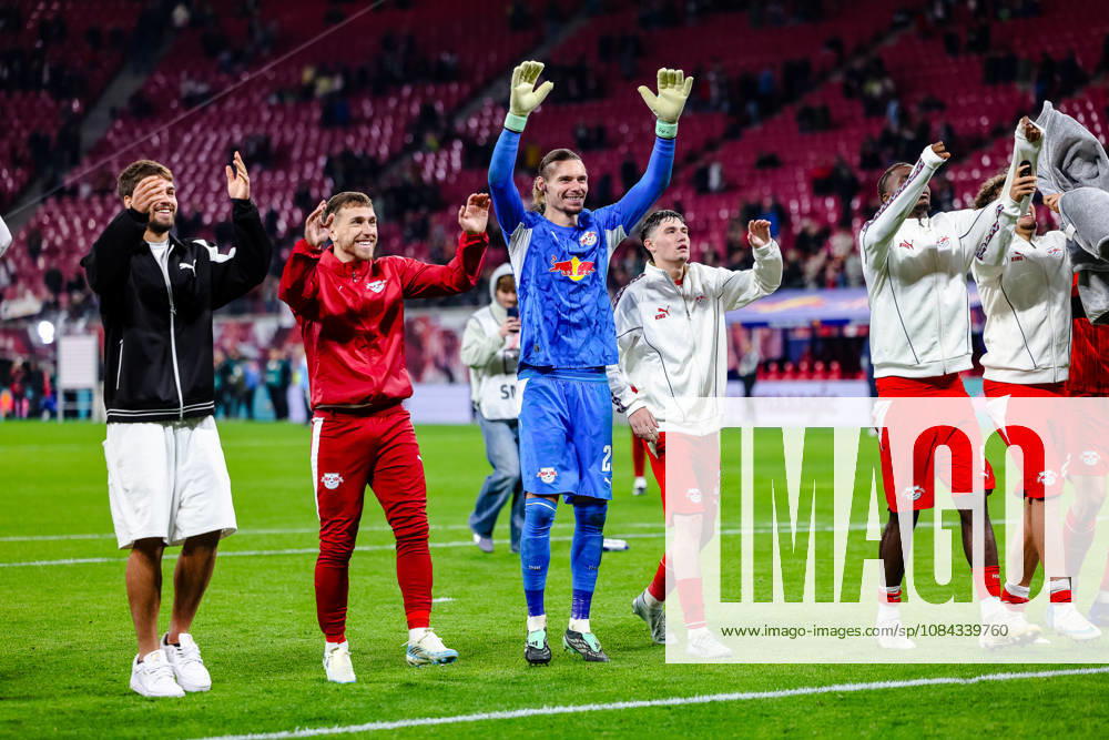 Brajan Gruda, RB Leipzig, 10; Maarten Vandevoordt, RB Leipzig, 26; Andrija Maksimovic, RB Leipzig, 30; Celebrations after the victory, GER, RB Leipzig vs. Eintracht Frankfurt, soccer, Bundesliga 1 Men, Matchday 5, 2026–2027 season, October 10, 2026 DFL regulations prohibit any use of photographs as image sequences and or quasi-video GER, RB Leipzig vs. Eintracht Frankfurt, Soccer, 1st Bundesliga Men, Matchday 5, 2026–2027 season, October 10, 2026 Leipzig