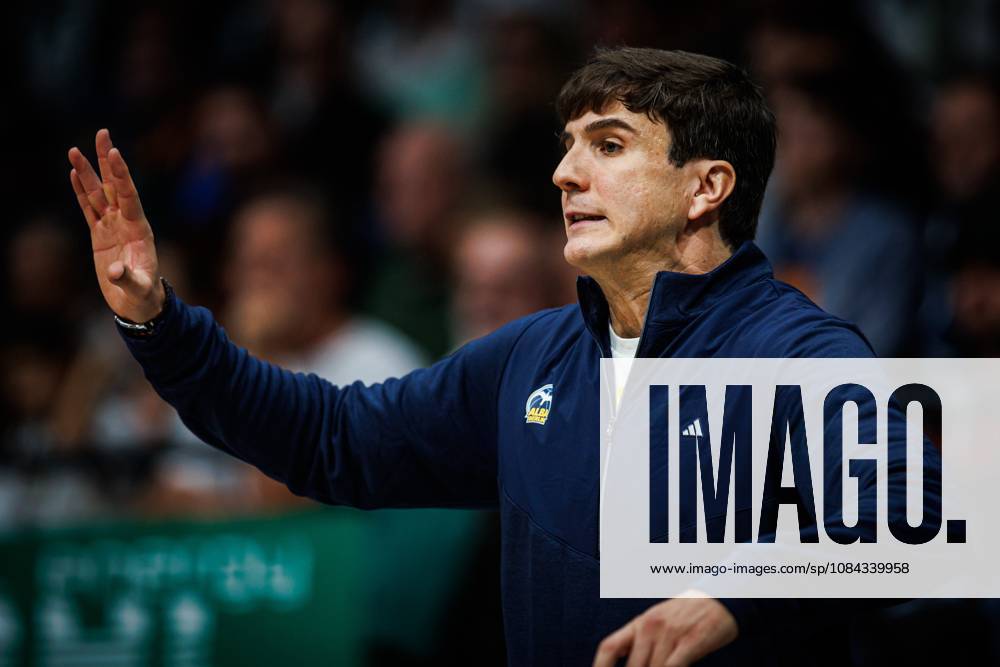 Pedro Calles, head coach of Alba Berlin, on the sidelines; emotions; gestures; body language; facial expressions; cutout image: Vet Concept Gladiators Trier vs. Alba Berlin, basketball, easyCredit BBL, Matchday 5, 2026–2027 season, October 10, 2026, Vet Concept Gladiators Trier vs. Alba Berlin, basketball, easyCredit BBL, Matchday 5, 2026–2027 season