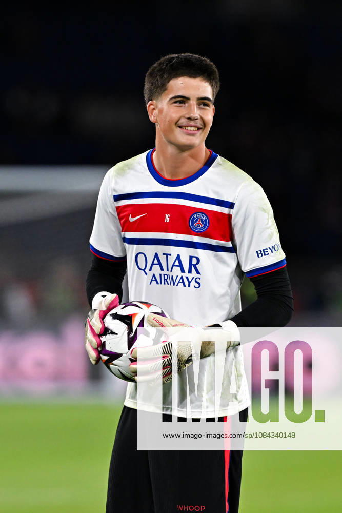 Paris Saint-Germain v Le Mans FC - Ligue 1 McDonald s 2026 2027 Alessandro LONGONI of Paris Saint-Germain during Ligue 1 McDonald s match between Paris and Le Mans at Parc des Princes on October 10, 2026 in Paris, France. Paris France