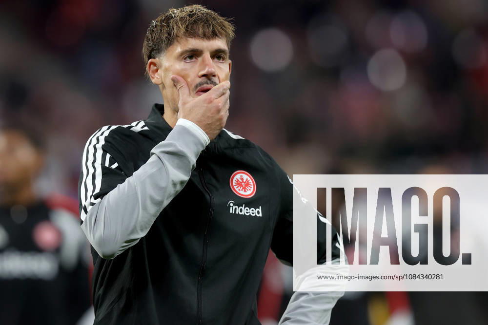 Soccer, Bundesliga 1, RB Leipzig vs. Eintracht Frankfurt, Robin Koch (Eintracht Frankfurt) – Disappointed, sad, frustrated, at a loss; DFL and DFB regulations prohibit any use of photographs as image sequences and or quasi-video. Leipzig