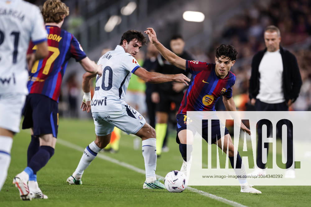 Xavi Espart of FC Barcelona, Barca and Ivan Azon of Getafe CF in action during the Spanish league, LaLiga EA Sports, football match played between FC Barcelona and Getafe CF at Spotify Camp Nou stadium on October 10, 2026 in Barcelona, Spain. FC Barcelona V Getafe CF - LaLiga EA Sports - ZUMAa181 20261010_zaa_a181_110