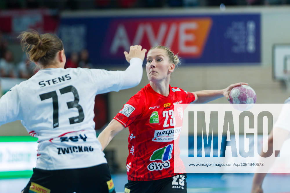 Zoe Stens (Zwickau), 73, Marie Polakova (Halle), 23, SV Union Halle Neustadt vs. BSV Sachsen Zwickau, Women s Handball Bundesliga, Bundesliga 1, Matchday 5, 2026–27 Season, October 10, 2026, Halle SWH Arena, Saxony-Anhalt, Germany