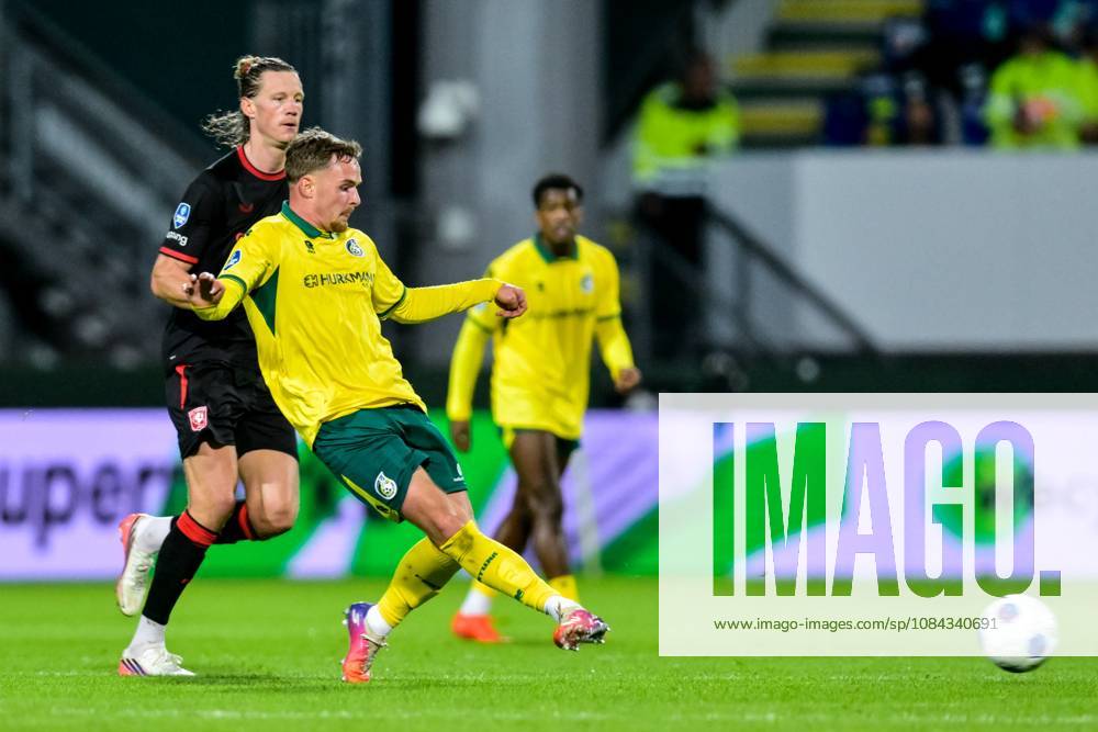 , Fortuna Sittard Stadium , season 2025 2026 , Dutch Eredivisie football , match between Fortuna Sittard and FC Twente , picture shows Fortuna Sittard - Twente x208123416x