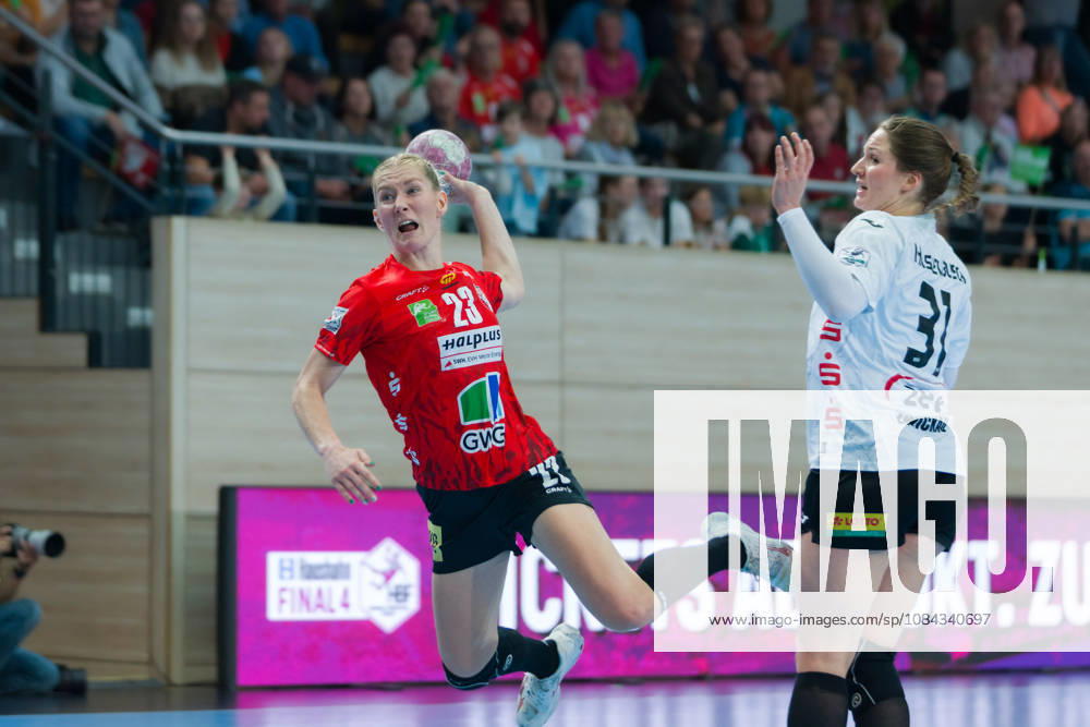 Marie Polakova, Halle, 23; Victoria Hasselbusch, Zwickau, 31; SV Union Halle Neustadt vs. BSV Sachsen Zwickau, Women s Handball Bundesliga, 1st Bundesliga, Matchday 5, 2026–27 Season, October 10, 2026, Halle SWH Arena, Saxony-Anhalt, Germany