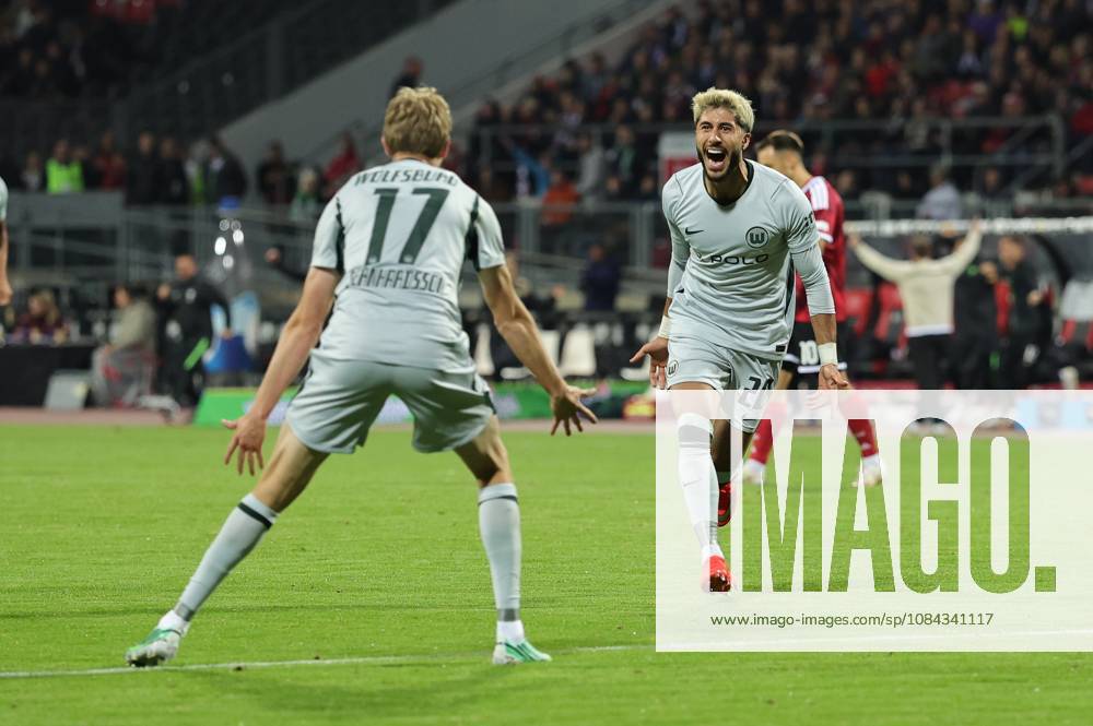 Soccer Season 2026–2027, Matchday 2, Bundesliga, Matchday 7: 1 FC Nuremberg (FCN) vs. VfL Wolfsburg (Wob, Wolves) Sports photo by Zink DaMa . DFL regulations prohibit any use of photographs as image sequences and or quasi-video; for editorial use only. Celebration, Joy, Goal Celebration after the 0–2 goal by Alexander Bernhardsson (17, VfL Wolfsburg) and Muhammed Damar (20, VfL Wolfsburg); Muhammed Damar (20, VfL Wolfsburg), the goal scorer, celebrates and rejoices.