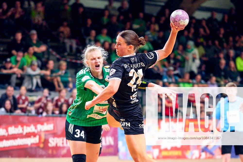JONNA SCHAUBE, Fuechse Berlin, 34; Lisa Fuchs, SG Nürtingen Zizishausen, 24; GER, Women s Handball Bundesliga 2, Fuechse Berlin vs. SG Nürtingen Zizishausen, 2026–27 season, Matchday 5, October 10, 2026, GER, Women’s Handball Bundesliga 2, Fuechse Berlin vs. SG Nuertingen Zizishausen, 2026–27 season, Matchday 5, October 10, 2026, Berlin