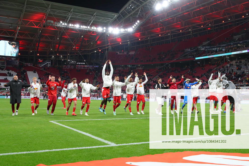 Soccer, Bundesliga 1, RB Leipzig vs. Eintracht Frankfurt, celebration, joy over the victory. DFL and DFB regulations prohibit any use of photographs as image sequences and or quasi-video. Leipzig