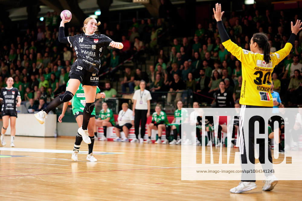 Nora Erhardt, SG Nürtingen-Zizishausen, 14, MERCY HACKER, Füchse Berlin, 30, GER, Women s Handball Bundesliga 2, Füchse Berlin vs. SG Nürtingen-Zizishausen, 2026–27 season, Matchday 5, October 10, 2026 GER, Women s Handball Bundesliga 2, Fuechse Berlin vs. SG Nuertingen Zizishausen, 2026–27 season, Matchday 5, October 10, 2026 Berlin