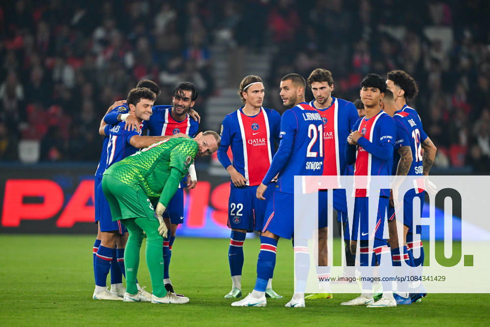 Paris Saint-Germain v Le Mans FC - Ligue 1 McDonald s 2026 2027 Team of Paris during Ligue 1 McDonald s match between Paris and Le Mans at Parc des Princes on October 10, 2026 in Paris, France. Paris France