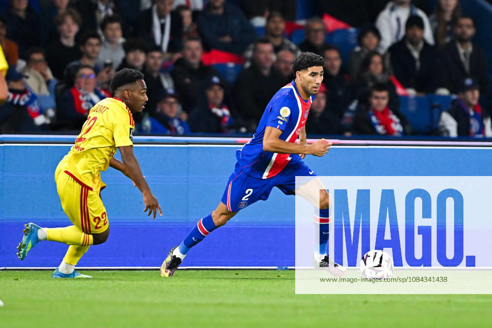 Paris Saint-Germain v Le Mans FC - Ligue 1 McDonald s 2026 2027 Lucas CALODAT of Le Mans FC and Achraf HAKIMI of Paris Saint-Germain during Ligue 1 McDonald s match between Paris and Le Mans at Parc des Princes on October 10, 2026 in Paris, France. Paris France