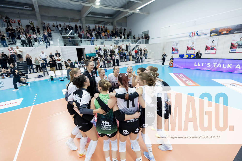 DEKRA Women s Bundesliga 1: Schwarz Weiss Erfurt vs. Rote Raben Vilsbiburg, Erfurt, October 10, 2026, Cheers, Schwarz Weiss Erfurt DEKRA Women’s Bundesliga 1 Schwarz Weiss Erfurt vs. Rote Raben Vilsbiburg Riethsporthalle, Erfurt