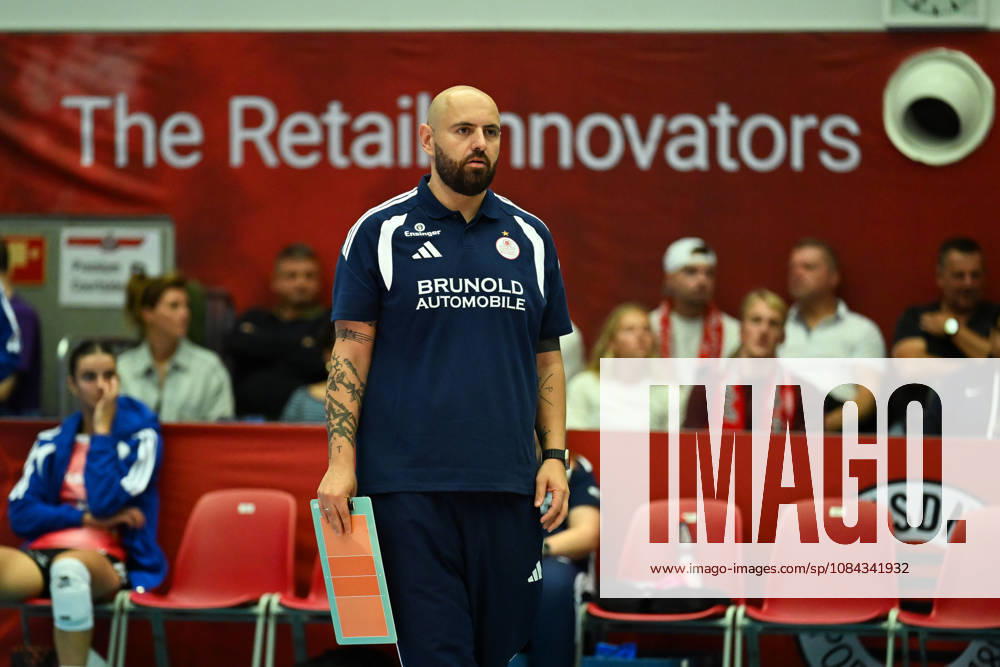 Konstantin Bitter, Head Coach of Allianz MTV Stuttgart; Dresdner SC vs. Allianz MTV Stuttgart, Women s Volleyball Bundesliga Division 1, 2026–2027 Season, October 10, 2026, Dresdner SC vs. Allianz MTV Stuttgart, Women’s Volleyball Bundesliga Division 1, 2026–2027 season, October 10, 2026, Dresden