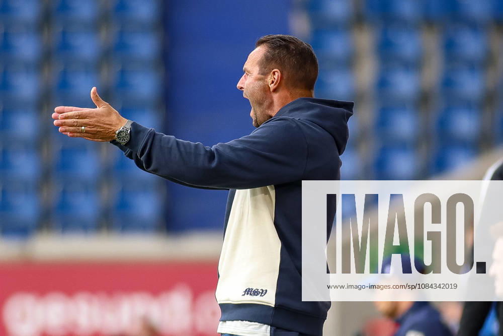 Germany, Soccer, Men s, 3rd Division, 2026–2027 Season, MSV Duisburg vs. TSG Hoffenheim II, Dietmar Hirsch, MSV gesturing, gestures