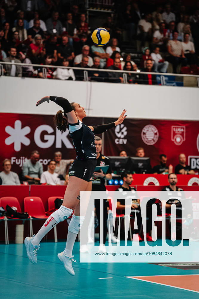 Pictured: Serve by Dresdner SC on October 10, 2026, Dresdner SC vs. Allianz MTV Stuttgart, DEKRA 1 Bundesliga Women, Volleyball, Germany, Dresden, Cyberport Arena