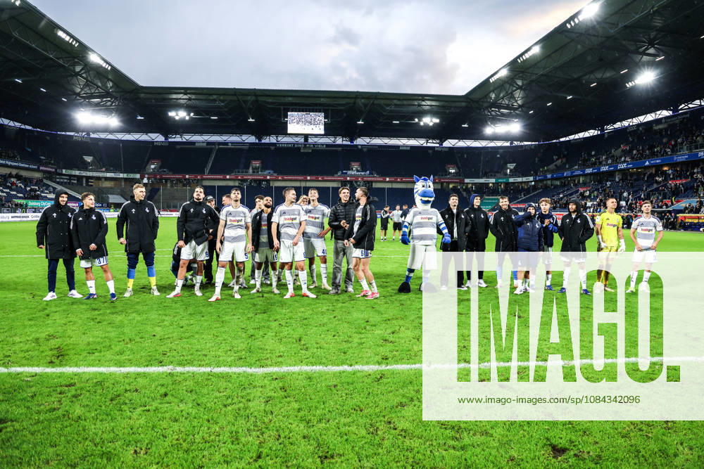 Sports, Soccer, 3rd Division, 2026–2027 Season, Matchday 8: MSV Duisburg vs. TSG 1899 Hoffenheim II, October 10, 2026, Schauinsland Reisen Arena: MSV Duisburg players with fans after the game in Duisburg at the Schauinsland Reisen Arena, North Rhine-Westphalia, Germany