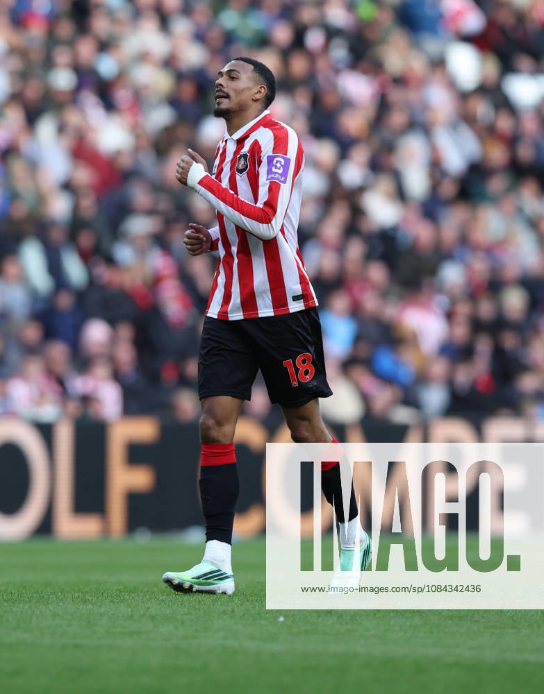 Sunderland, England, 10th October 2026. Wilson Isidor of Sunderland during the Sunderland vs Brighton and Hove Albion Premier League match at the Stadium Of Light, Sunderland. Picture credit should read: Nigel Roddis Sportimage . SPI_045_NR_SUND_BRIG SPI-5059-0045