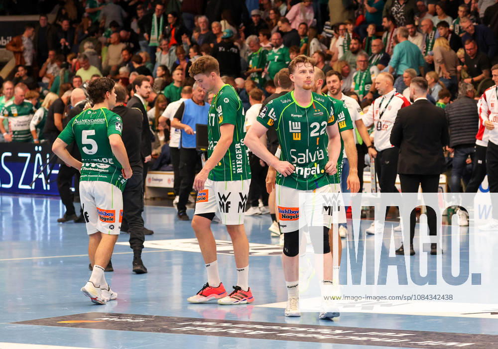 Germany, Göppingen, Opel HBL Bundesliga Handball, FRISCH AUF Göppingen vs. SG BBM Bietigheim, FAG disappoints, Erik Persson (FAG) on the right