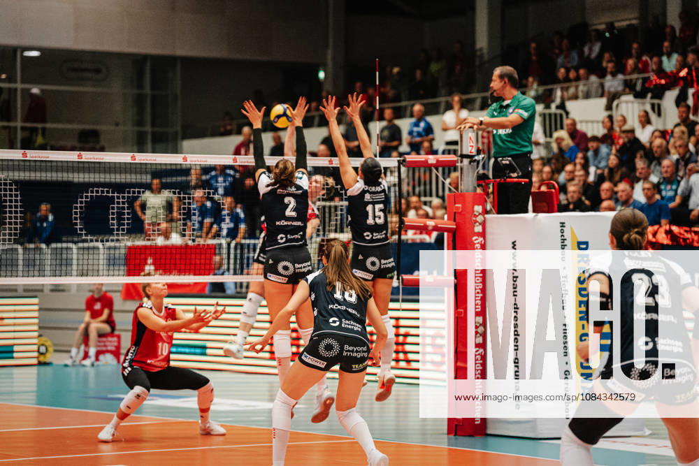 Pictured: Raeven Chase 2, Dresdner SC, and Maia Dvoracek 15, Dresdner SC, block the ball. October 10, 2026, Dresdner SC vs. Allianz MTV Stuttgart, DEKRA Women s Bundesliga 1, Volleyball, Germany, Dresden, Cyberport Arena