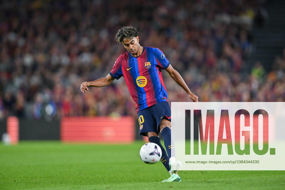 FC Barcelona, Barca v GETAFE CF SPOTIFY CAMP NOU. BARCELONA October 10,2026 FC BARCELONA vs GETAFE CF OCTOBER 10 ,2026 Lamine Yamal (10) of FC Barcelona during the match between FC Barcelona and Getafe CF corresponding to the eighth day of La Liga EA Sports at at Spotify Camp Nou in Barcelona, Spain. Barcelona ESP