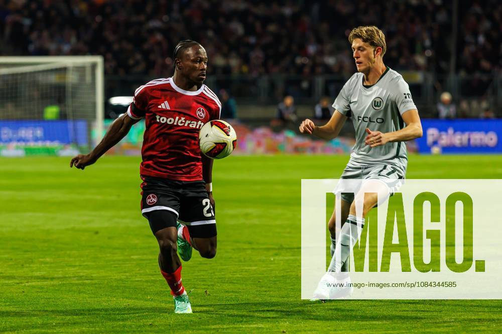 Soccer Season 2026–2027, Matchday 2, Bundesliga, Matchday 7: 1. FC Nürnberg (FCN) vs. VfL Wolfsburg (Wob, Wolves) Sports photo by Zink DaMa . DFL regulations prohibit any use of photographs as image sequences and or quasi-video; for editorial use only. Mohamed Ali Zoma, 23, 1. FC Nuremberg (FCN); Alexander Bernhardsson, 17, VfL Wolfsburg
