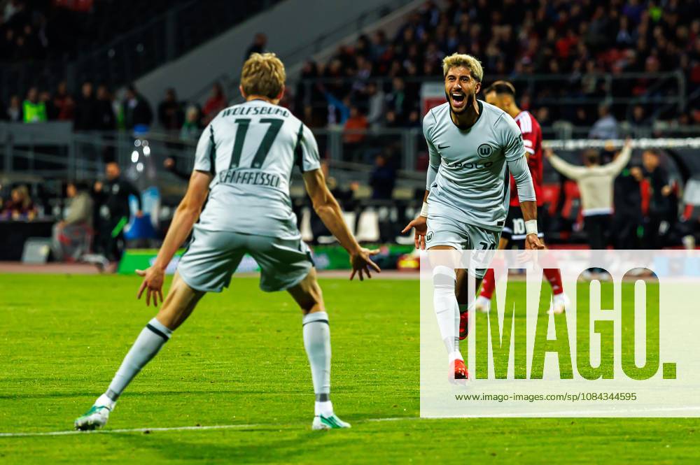 Soccer Season 2026–2027, Matchday 2, Bundesliga, Matchday 7: 1 FC Nuremberg (FCN) vs. VfL Wolfsburg (Wob, Wolves) Sports photo by Zink DaMa . DFL regulations prohibit any use of photographs as image sequences and or quasi-video; for editorial use only. Celebration, Joy, Goal Celebration after the 0–2 goal by Alexander Bernhardsson (17, VfL Wolfsburg) and Muhammed Damar (20, VfL Wolfsburg); Muhammed Damar (20, VfL Wolfsburg), the goal scorer, celebrates and rejoices.