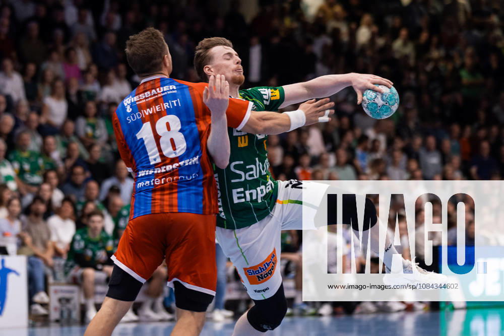 Erik PERSSON, FRISCH AUF Goeppingen, 22, in a one-on-one battle against Fabian WIEDERSTEIN, SG BBM Bietigheim, 18, GER, FRISCH AUF Goeppingen vs. SG BBM Bietigheim, Handball, Bundesliga, OPEL HBL, Matchday 8, 2026–2027 season, October 10, 2026, GER, FRISCH AUF Goeppingen vs. SG BBM Bietigheim, Handball, Bundesliga, OPEL HBL, Matchday 8, 2026–2027 season, October 10, 2026, Goeppingen