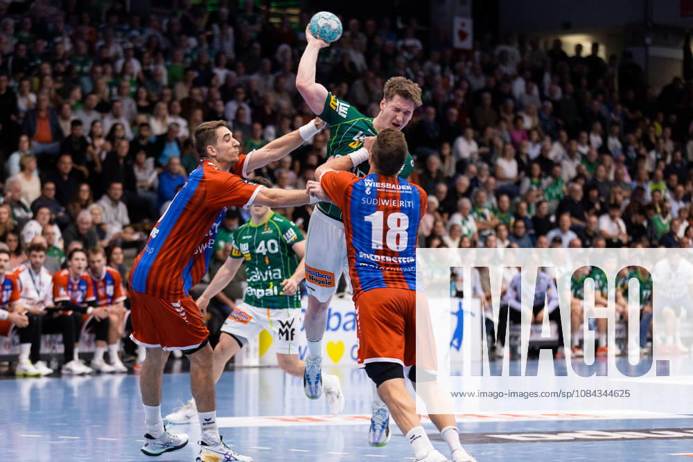 Oskar NEUDECK, FRISCH AUF Goeppingen, 02, scores a goal, play, shot on goal GER, FRISCH AUF Goeppingen vs. SG BBM Bietigheim, Handball, Bundesliga, OPEL HBL, Matchday 8, 2026–2027 season, October 10, 2026, GER, FRISCH AUF Goeppingen vs. SG BBM Bietigheim, Handball, Bundesliga, OPEL HBL, Matchday 8, 2026–2027 season, October 10, 2026, Goeppingen