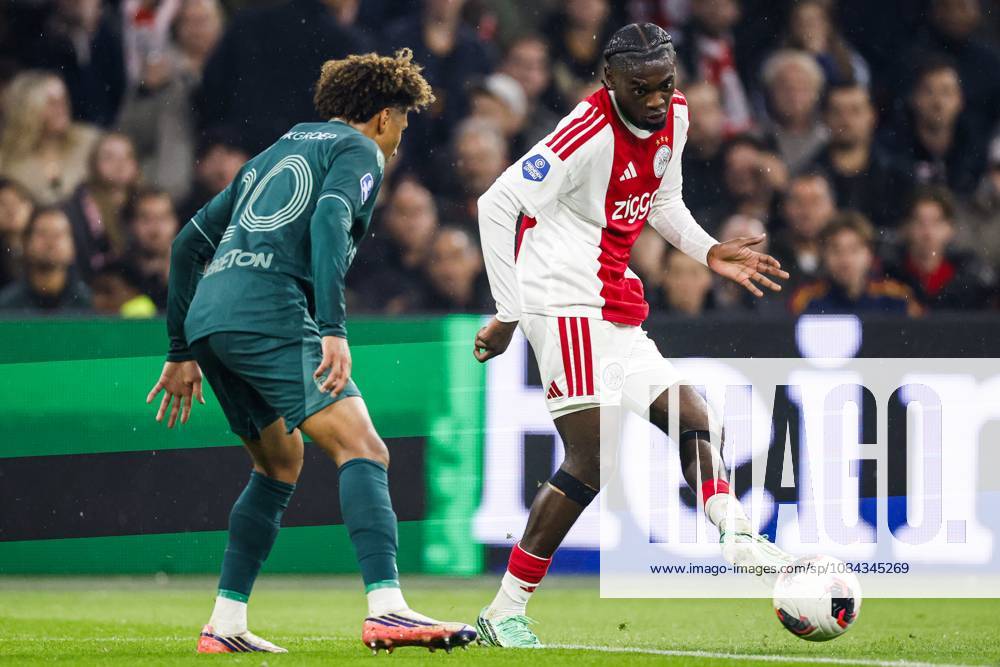 AMSTERDAM - (lr) Noà Lebreton of NEC Nijmegen, Jorthy Mokio of Ajax during the Dutch Eredivisie match between AFC Ajax and NEC Nijmegen at the Johan Cruijff ArenA on 10 October 2026 in Amsterdam, the Netherlands. MAURICE VAN STEEN ANP Eredivisie 2026 27 ANPxSportx IVx 572059263 originalFilename: 572059263