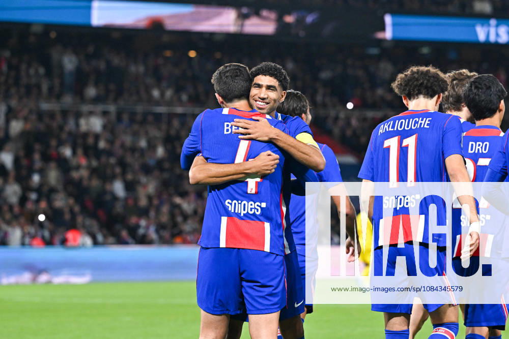 Paris Saint-Germain v Le Mans FC - Ligue 1 McDonald s 2026 2027 Illya ZABARNYI of Paris Saint-Germain , Ferran TORRES of Paris Saint-Germain , Dro FERNANDEZ of Paris Saint-Germain , Mika GODTS of Paris, Maghnes AKLIOUCHE of Paris Saint-Germain , Achraf HAKIMI of Paris Saint-Germain and Lucas BERALDO of Paris Saint-Germain celebrate after scores during Ligue 1 McDonald s match between Paris and Le Mans at Parc des Princes on October 10, 2026 in Paris, France. Paris France