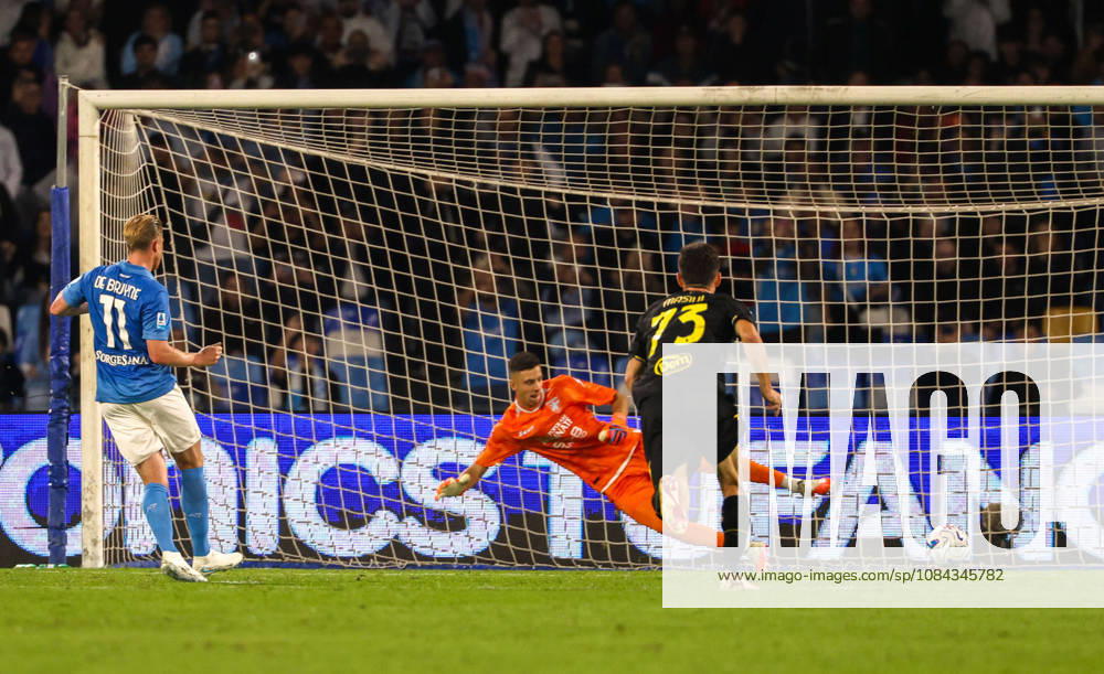 Goal the Kevi De Bruyne of SSC Napoli during the 2026 27 Serie A match between SSC Napoli and FC Frosinone, played on October 10, 2026, at the Stadio Diego Armando Maradona in Naples Serie A Football Match †2026 27 Season: Napoli Vs. Frosinone - ZUMAs236 20261010_aap_s236_032