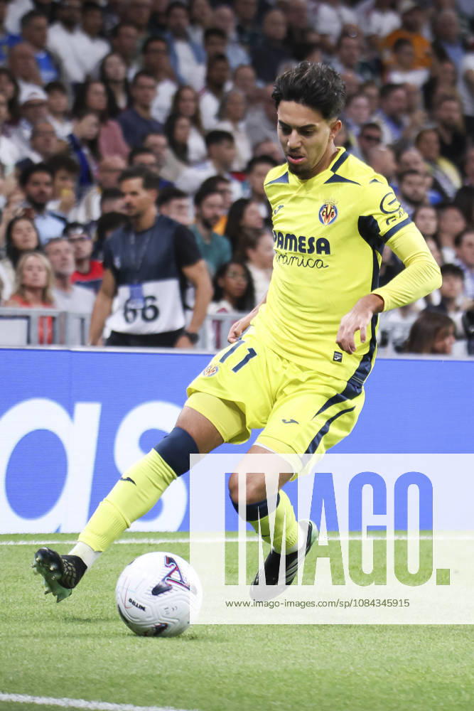 Real Madrid vs. Villarreal, La Liga EA Sports 2026, October 10, 2026, Santiago Bernabéu Stadium, Madrid, Spain Ilias Akhomach of Villarreal during the La Liga EA Sports match between Real Madrid and Villarreal at Santiago Bernabéu Stadium on October 10, 2026, in Madrid, Spain Madrid Santiago Bernabéu Stadium Madrid Spain