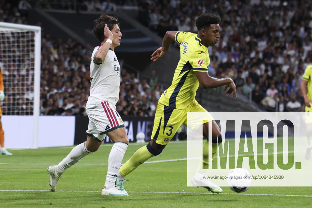 Real Madrid vs. Villarreal, La Liga EA Sports 2026, October 10, 2026, Santiago Bernabéu Stadium, Madrid, Spain Arda Güler of Real Madrid and Alex Freeman battle for the ball during the La Liga EA Sports match between Real Madrid and Villarreal at Santiago Bernabéu Stadium on October 10, 2026, in Madrid, Spain Madrid Santiago Bernabéu Stadium Madrid Spain