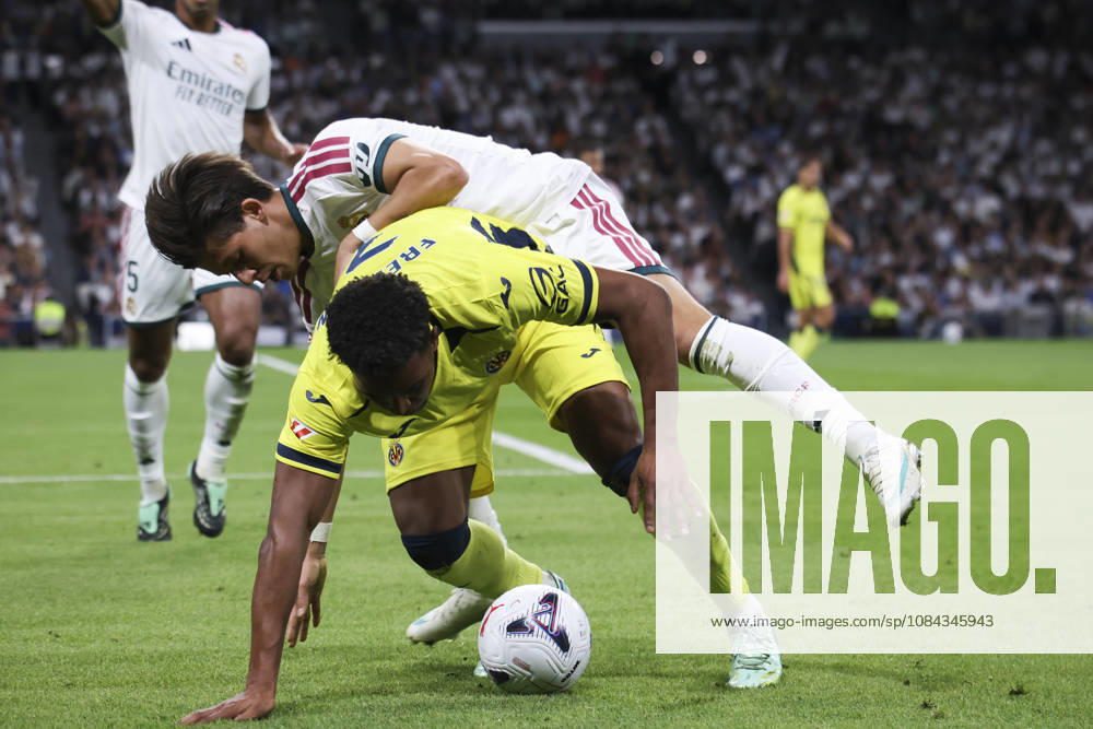 Real Madrid vs. Villarreal, La Liga EA Sports 2026, October 10, 2026, Santiago Bernabéu Stadium, Madrid, Spain Arda Güler of Real Madrid and Alex Freeman battle for the ball during the La Liga EA Sports match between Real Madrid and Villarreal at Santiago Bernabéu Stadium on October 10, 2026, in Madrid, Spain Madrid Santiago Bernabéu Stadium Madrid Spain