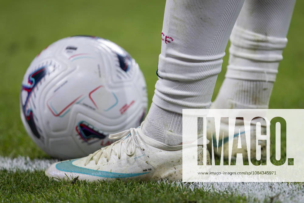 Real Madrid CF v Villarreal CF - LaLiga EA Sports 2026 27 Details of Arda Guler of Real Madrid CF boots are seen during the LaLiga EA Sports football match between Real Madrid CF and Villarreal CF at Estadio Bernabeu on October 10, 2026 in Madrid, Spain. Madrid Estadio Bernabeu Madrid Spain