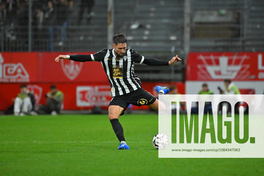 Stade Brestois 29 v Angers SCO - Ligue 1 McDonald s 2026 2027 Jordan LEFORT of ANGERS during Ligue 1 McDonald s match between Brest and Angers at Stade Francis-Le Ble on October 10, 2026 in Brest, France. Brest France