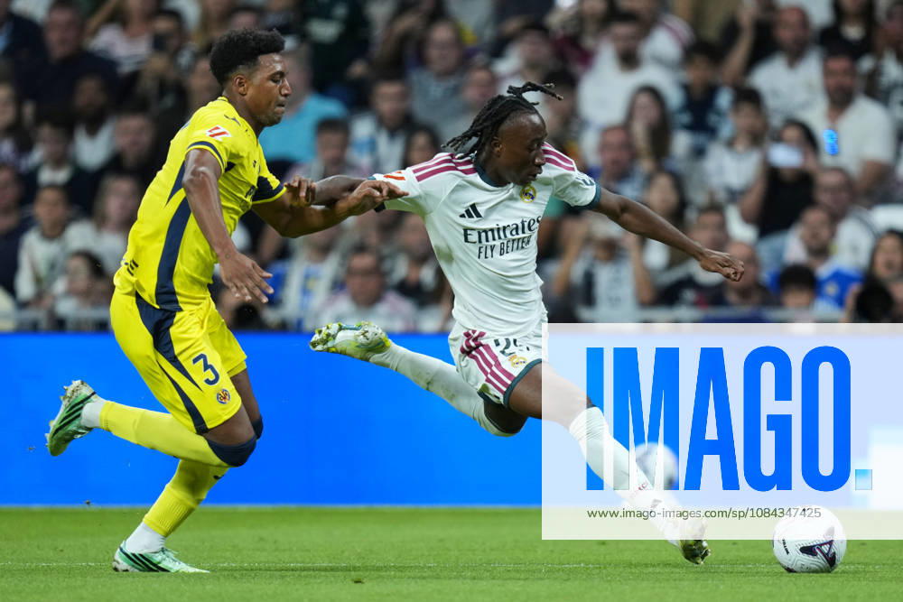 ESP: Real Madrid - Villarreal CF. La Liga EA Sports. Matchday 8. Yan Diomande of Real Madrid CF and Alex Freeman of Villarreal CF during the La Liga EA Sports match between Real Madrid and Villarreal CF played at Santiago Bernabeu Stadium on 10 Oct 2026 in Madrid, Spain. kpng