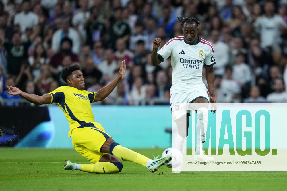 ESP: Real Madrid - Villarreal CF. La Liga EA Sports. Matchday 8. Yan Diomande of Real Madrid CF and Alex Freeman of Villarreal CF during the La Liga EA Sports match between Real Madrid and Villarreal CF played at Santiago Bernabeu Stadium on 10 Oct 2026 in Madrid, Spain. kpng