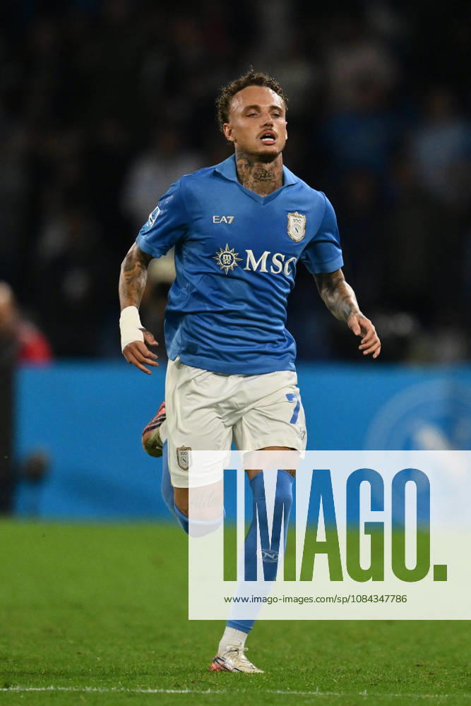 IPA89518463 - Noa Lang of S.S.C. Napoli celebrates after scoring the goal that made the score 2-0 during Matchday 6 of the Serie A Championship between S.S.C. Napoli and Frosinone Calcio at the Diego Armando Maradona Stadium on October 10, 2026, in Naples, Italy.