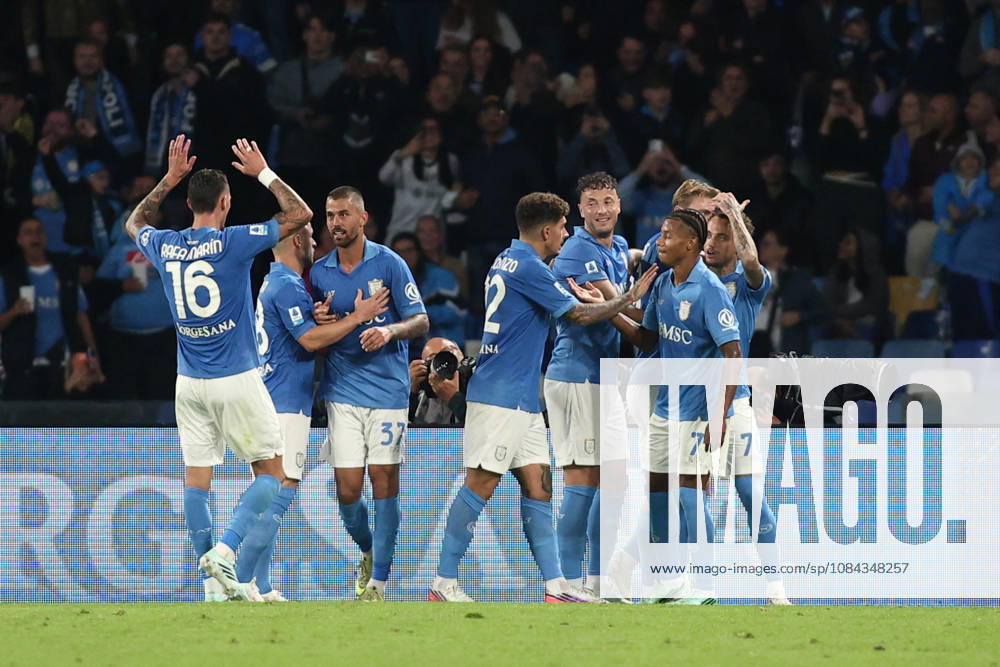 SOCCER - Serie A - SSC Napoli vs. Frosinone Calcio Photo by IPA ABACAPRESS.COM89517607 - Noa Lang of Societa Sportiva Calcio Napoli scores the goal to make it 2-0 during the 2026 2027 Serie A match between SSC Napoli and Frosinone Calcio at the Diego Armando Maradona Stadium in Naples, Italy. Naples Italy