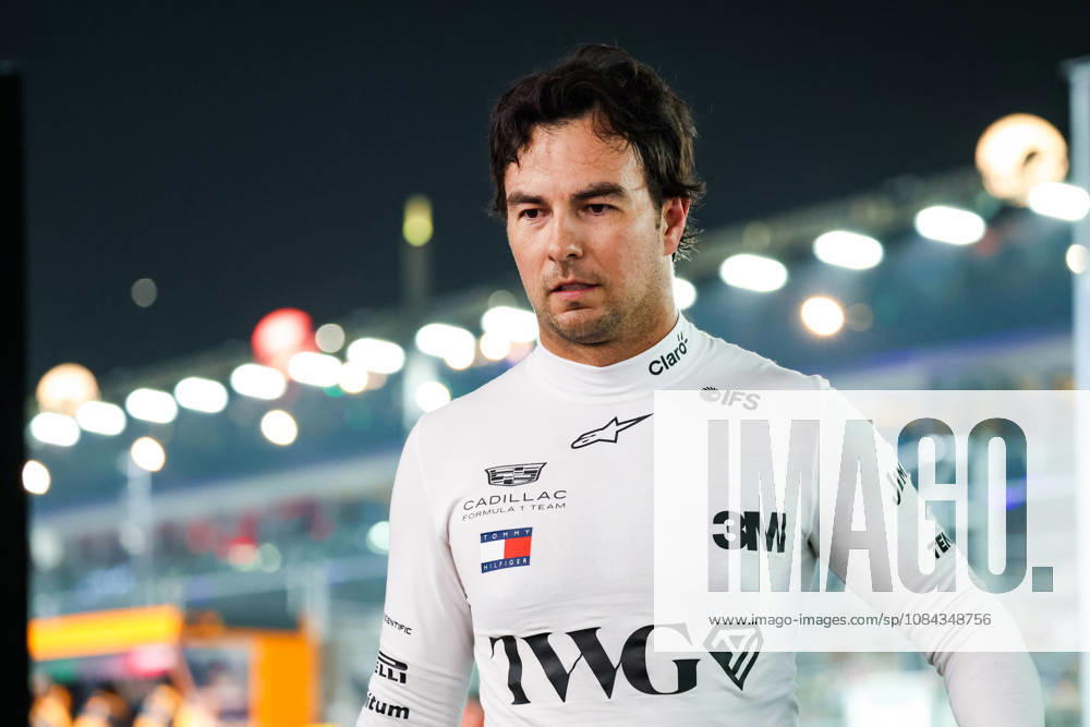 F1 - SINGAPORE GRAND PRIX 2026 PEREZ Sergio (mex), Cadillac F1 Team MAC-26, portrait during the 2026 Formula 1 Singapore Grand Prix, 17th round of the 2026 Formula One World Championship, WM, Weltmeisterschaft from October 9 to 11, 2026 on the Marina Bay Street Circuit, in Singapore, Singapore - SingaporeSingapore