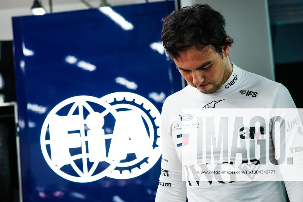 F1 - SINGAPORE GRAND PRIX 2026 PEREZ Sergio (mex), Cadillac F1 Team MAC-26, portrait during the 2026 Formula 1 Singapore Grand Prix, 17th round of the 2026 Formula One World Championship, WM, Weltmeisterschaft from October 9 to 11, 2026 on the Marina Bay Street Circuit, in Singapore, Singapore - SingaporeSingapore