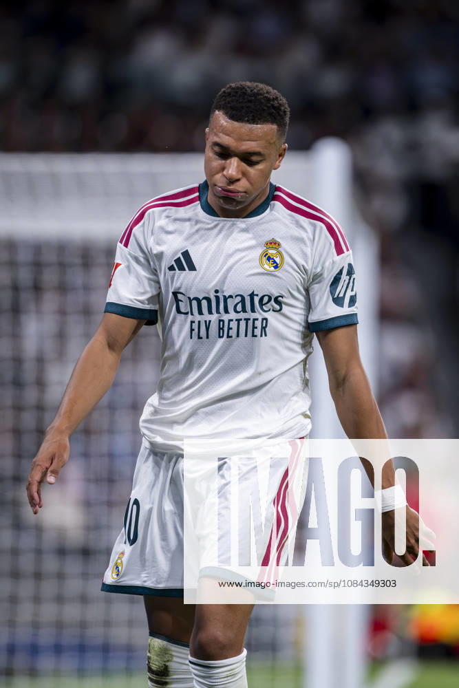 Real Madrid CF v Villarreal CF - LaLiga EA Sports 2026 27 Kylian Mbappe of Real Madrid CF looks disappointed after missing a goal during the LaLiga EA Sports football match between Real Madrid CF and Villarreal CF at Estadio Bernabeu on October 10, 2026 in Madrid, Spain. Madrid Estadio Bernabeu Madrid Spain