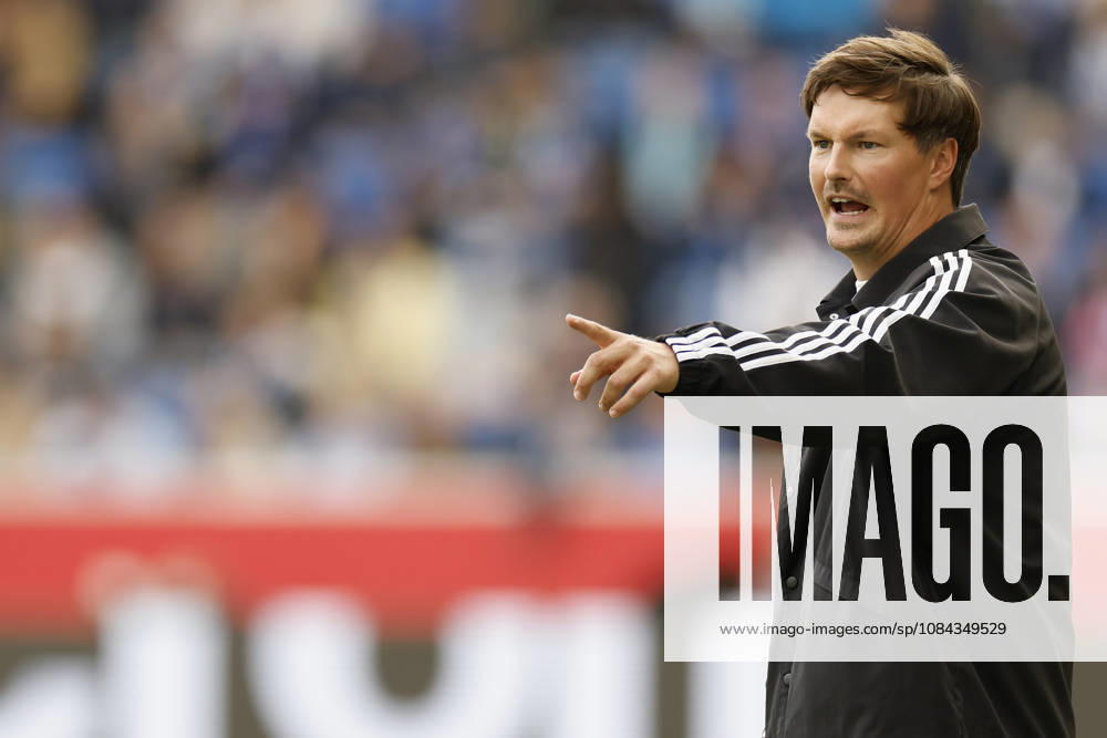 Coach Merlin Polzin of HSV in action during the Bundesliga match between TSG 1899 Hoffenheim and Hamburger SV at the PreZero Arena in Sinsheim, Germany, on October 10, 2026, Sinsheim, Germany, on October 10, 2026. DFB and DFL regulations prohibit any use of photographs as image sequences and or quasi-video,