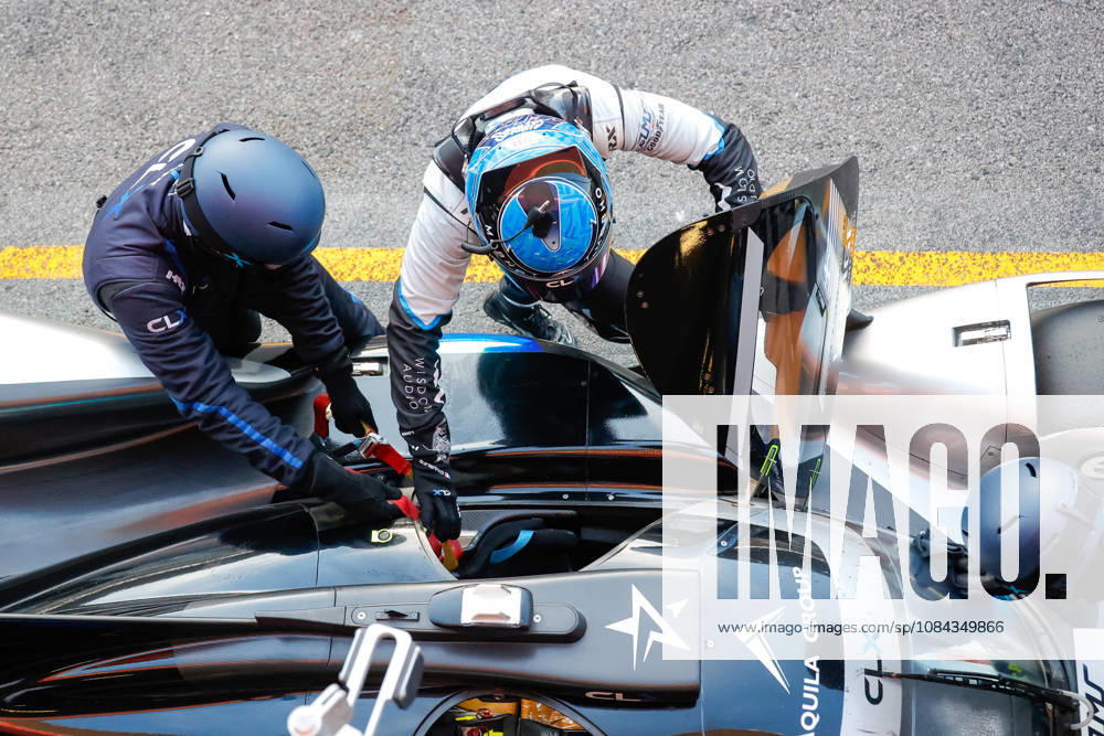 AUTO - ELMS - 4 HOURS OF PORTIMAO 2026 47 KOLOVOS Georgios (gre), HABSBURG Ferdinand (aut), MILESI Charles (fra), CLX Motorsport, Oreca 07 - Gibson, LMP2 Pro Am, portrait Refuelling, drivers changing, during the 4 Hours of Portimao 2026, 6th round of the 2026 European Le Mans Series on the Autodromo Internacional do Algarve from October 8 to 10, 2026 in Portimao, Portugal - PortimaoPortugal