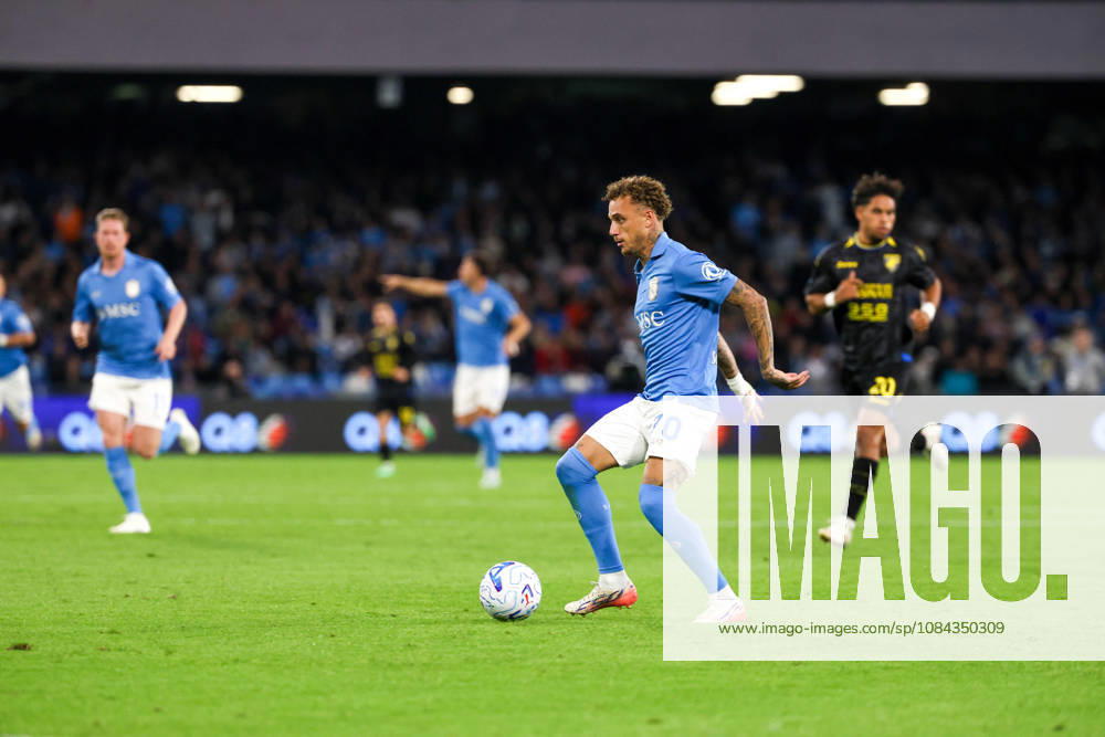 Noa Lang of SSC Napoli during the 2026 27 Serie A match between SSC Napoli and FC Frosinone, played on October 10, 2026, at the Stadio Diego Armando Maradona in Naples Serie A Football Match Ã¢â‚¬ 2026 27 Season: Napoli Vs. Frosinone - ZUMAs236 20261010_aap_s236_066