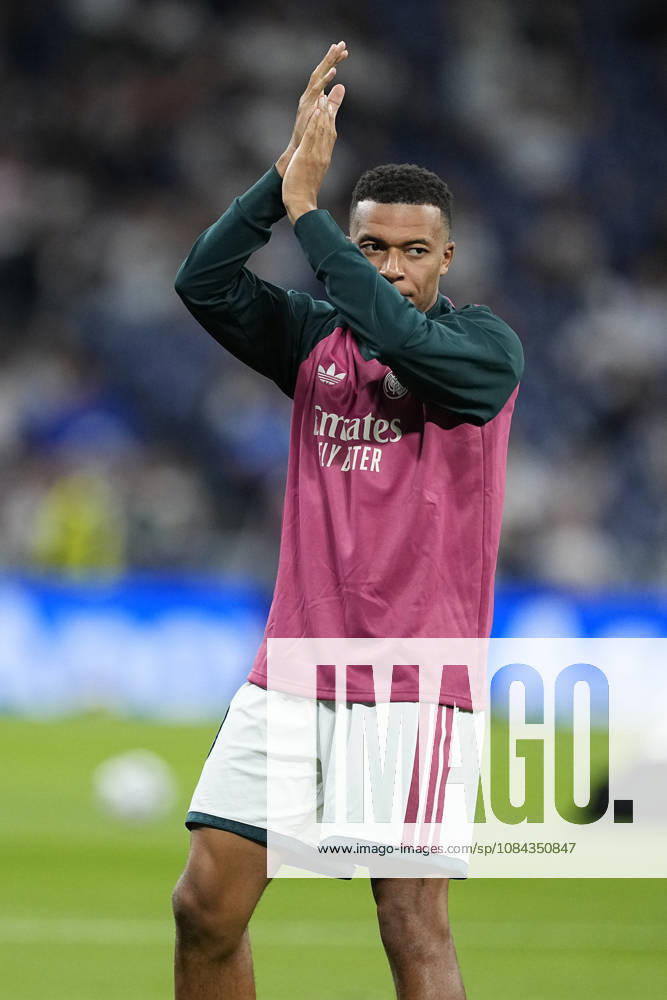 Kylian Mbappe of Real Madrid CF claps during the Spanish League, LaLiga EA Sports, football match between Real Madrid and Villarreal CF at Bernabeu stadium on October 10, 2026, in Madrid, Spain. Real Madrid V Villarreal CF - LaLiga EA Sports - ZUMAa181 20261010_zaa_a181_210
