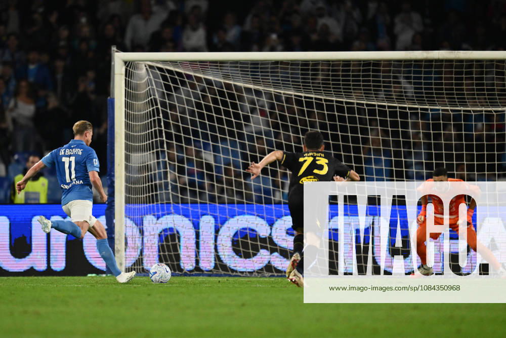 10th October 2026; Stadio Diego Armando Maradona, Naples, Italy; Italian Serie A Football, Napoli versus Frosinone; Kevin De Bruyne of Napoli scores the penalty for 1-0 DomenicoxCippitelli