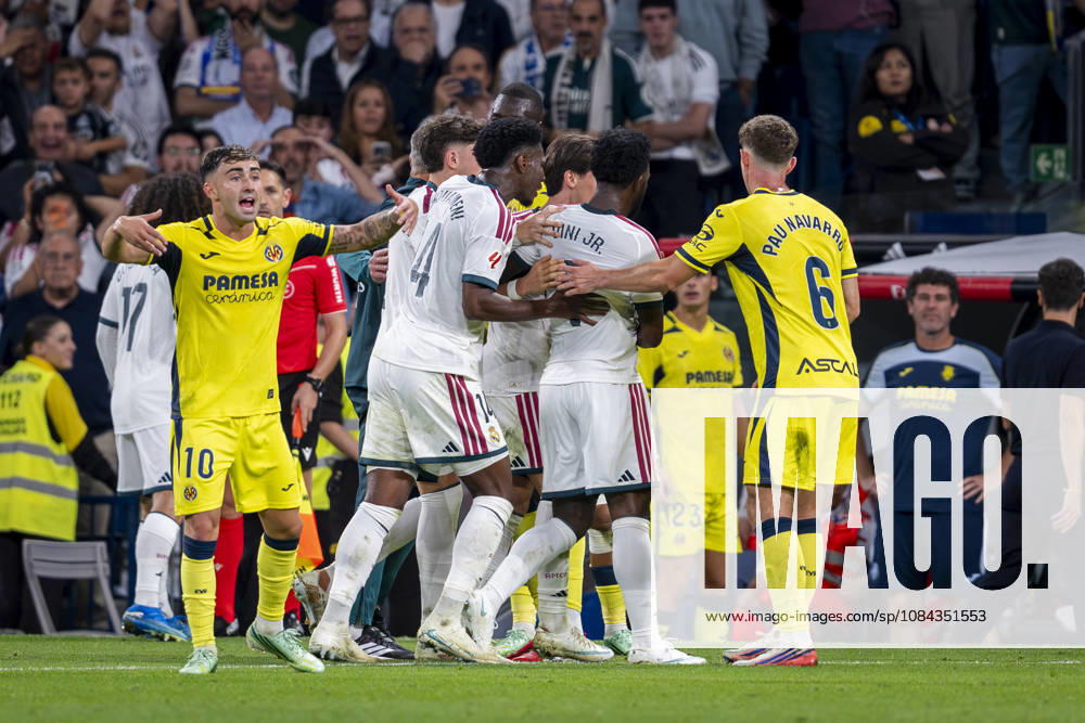 Real Madrid CF v Villarreal CF - LaLiga EA Sports 2026 27 Vinicius Junior of Real Madrid CF (C) is escorted off the pitch by his teammates after being sent off during the LaLiga EA Sports football match between Real Madrid CF and Villarreal CF at Estadio Bernabeu on October 10, 2026 in Madrid, Spain. Madrid Estadio Bernabeu Madrid Spain