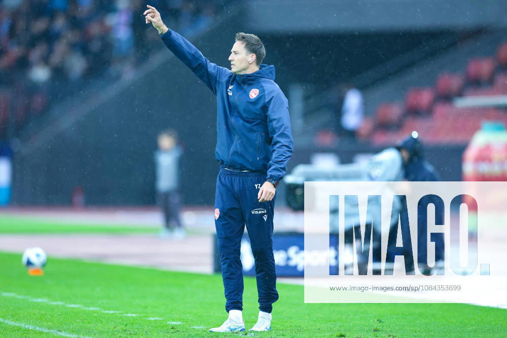 FC Zurich vs. FC Thun, Brack Super League, October 10, 2026. Yves Zahnd, assistant coach of FC Thun, during the Brack Super League soccer match between FC Zurich and FC Thun on October 10, 2026, Letzigrund Stadium, Zurich, Switzerland Zurich Letzigrund Stadium Zurich Switzerland