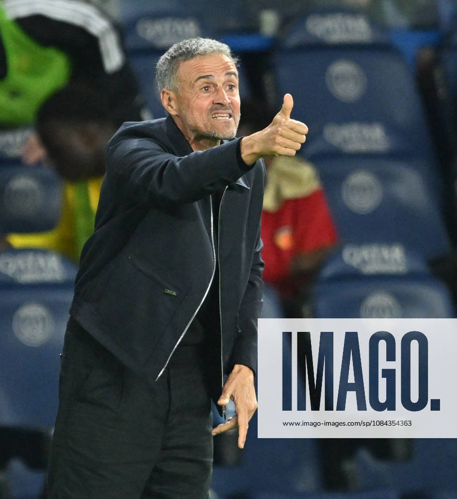 PSG v Le Mans FC - French Ligue 1 PARIS, FRANCE - OCTOBER 10: Luis Enrique, head coach of Paris Saint - Germain, in action during the French Ligue 1 (L1) soccer match between Paris Saint-Germain (PSG) and Le Mans FC at Parc des Princes stadium in Paris, France on October 10, 2026. Mustafa Yalcin Anadolu Paris France. Editorial use only. Please get in touch for any other usage.